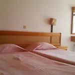 Apartmán Albufeira, With Terrace, Views, 5 Min To *