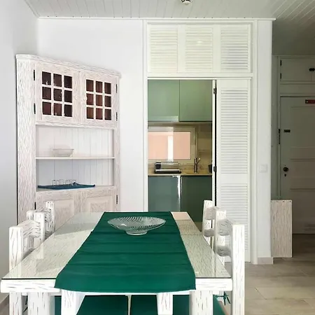 Albufeira, With Terrace, Views, 5 Min To Lägenhet *