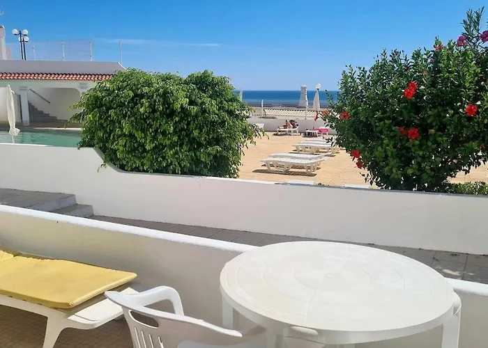 Albufeira, With Terrace, Views, 5 Min To 아파트