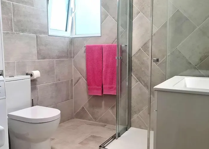 아파트 Albufeira, With Terrace, Views, 5 Min To