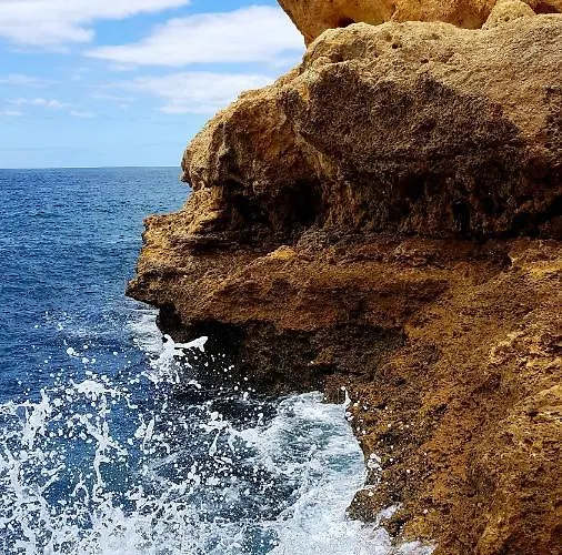 아파트 Albufeira, With Terrace, Views, 5 Min To 알부페이라