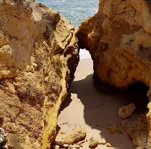 Albufeira, With Terrace, Views, 5 Min To 아파트