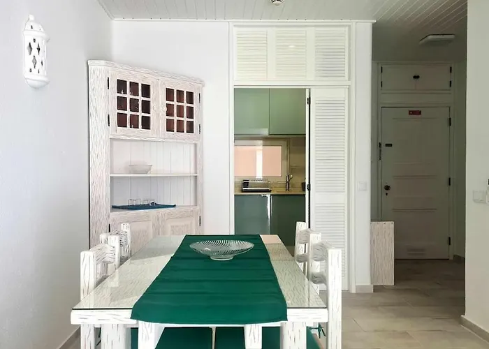 Albufeira, With Terrace, Views, 5 Min To 아파트 *