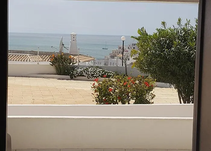 아파트 Albufeira, With Terrace, Views, 5 Min To 알부페이라